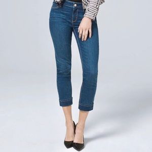 WHBM Classic-Rise Essential Slim Crop Jeans